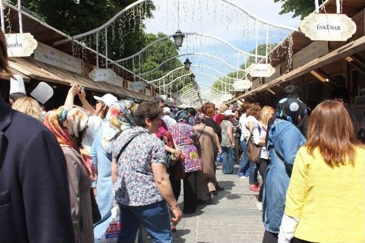 2&rsquo;nci Hayat Boyu &Ouml;ğrenme Şenlikleri Sultanahmet Meydanı&rsquo;nda Başladı