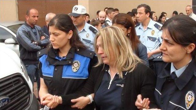 Şehit Polisin Oğlu T&uuml;rk Bayrağına Sarılarak G&ouml;zyaşı D&ouml;kt&uuml; 1