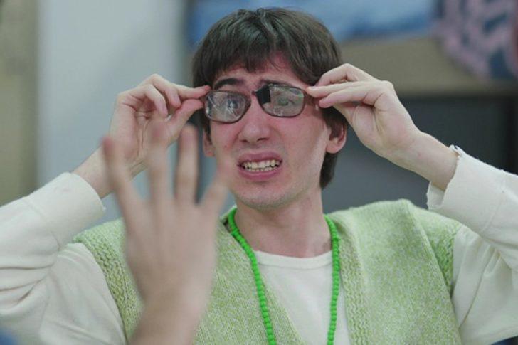 Boynu Bükükler 1. Bölüm Galerisi G3