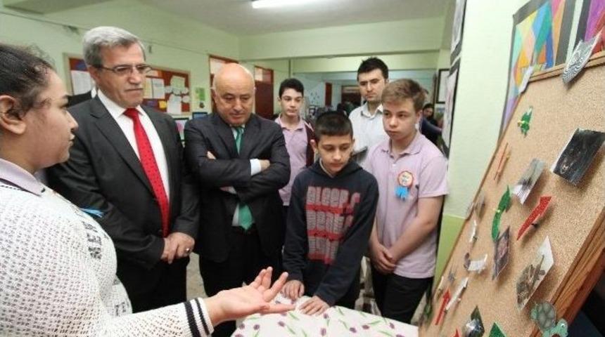 Başkan Akcan T&uuml;bitak 4006 Bilim Fuarını Yerinde İnceledi