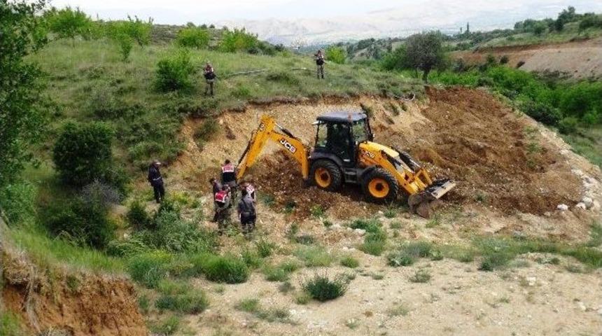 Kayıp Gencin Cesedini Arama &Ccedil;alışmaları