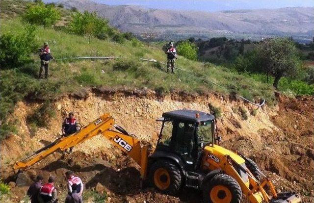 Kayıp Gencin Cesedini Arama Çalışmaları