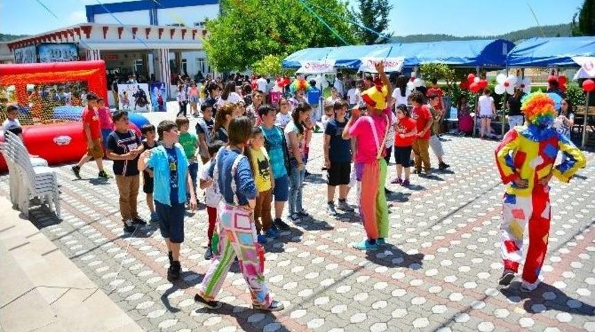 Yılın Yorgunluğunu &ldquo;bahar Şenliği&rdquo;nde Attılar