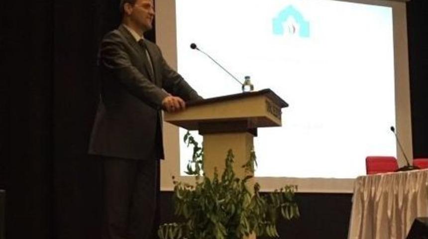 Zile&rsquo;de Hoca Ahmet Yesevi&rsquo;yi Anma Konferansı