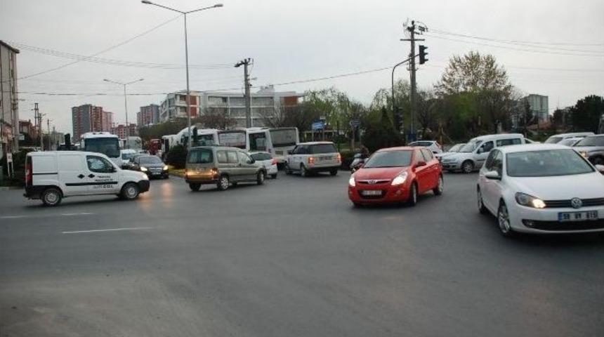 Bu Kavşaktan Her G&uuml;n 17 Bin Ara&ccedil; Ge&ccedil;iyor