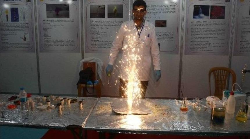 Bilimsel Deney Ve Projeler, Fuarda Sergileniyor