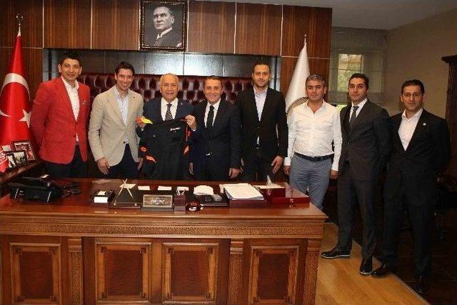 Yenimahalle Belediye Başkanı Yaşar’a Süper Lig’den Tam Destek