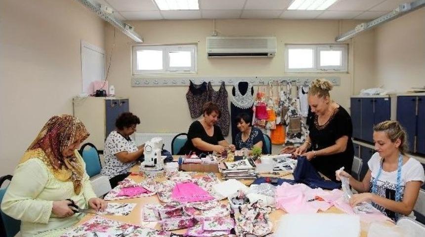 Buca&rsquo;nın Kadınlarına Yepyeni Kurslar