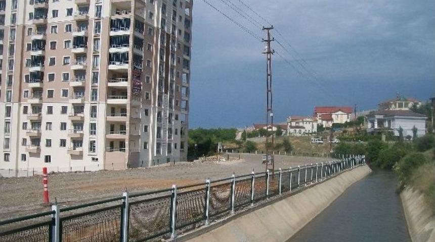 Vatandaşlar, Derme Kanalı&rsquo;ndan Sulama Suyu İstiyor