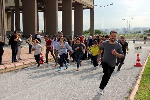 İpi G&ouml;ğ&uuml;slediler S&uuml;t&uuml; Kaptılar 1