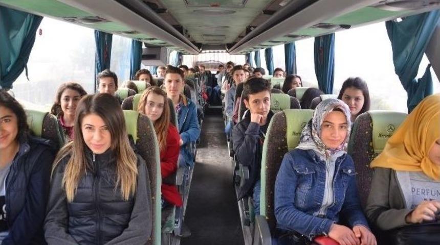 Boz&uuml;y&uuml;k&rsquo;ten 80 &Ouml;ğrenci Yalova&rsquo;yı Ziyaret Etti