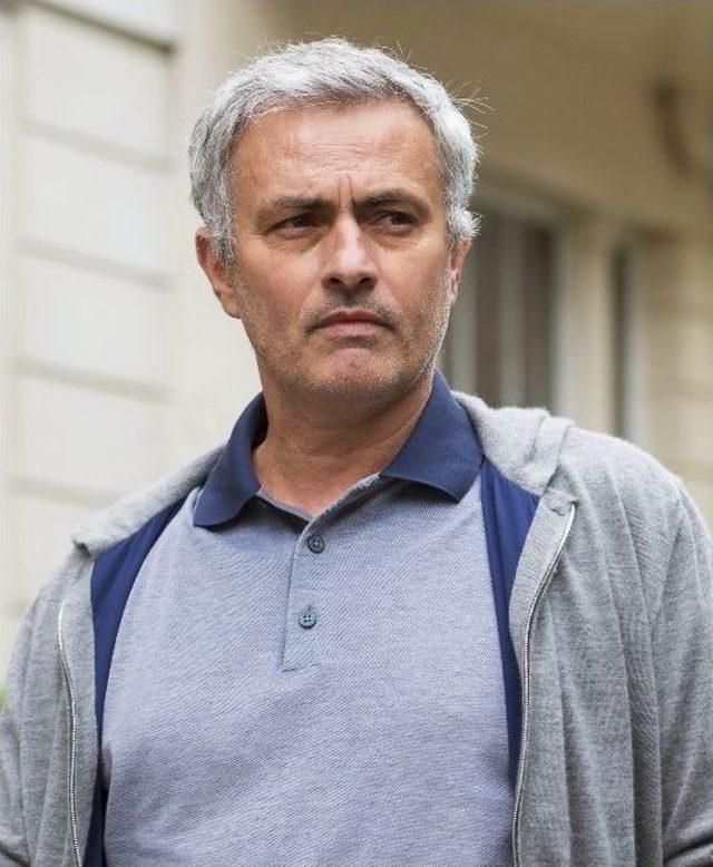 Manchester Unıted, Mourinho&rsquo;yu Resmen A&ccedil;ıkladı 1