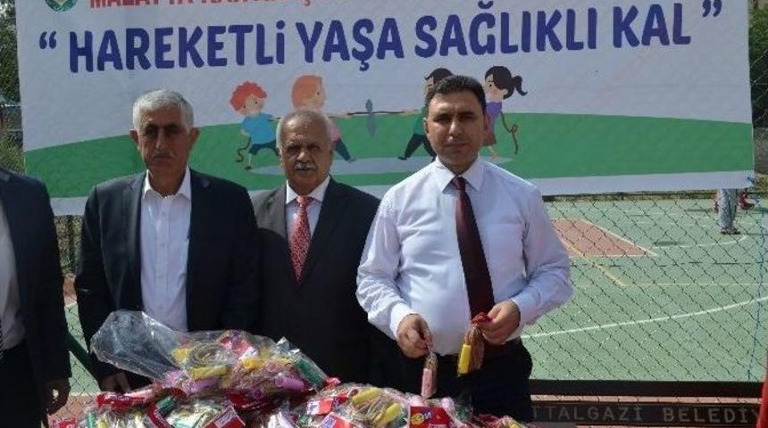 Sağlıklı Bir Hayat İ&ccedil;in &lsquo;atlama İpi&rsquo; Hediyesi