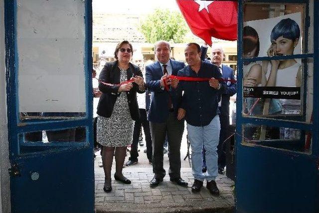 Roman Vatandaşlara Kuaf&ouml;rl&uuml;k Kursu 1