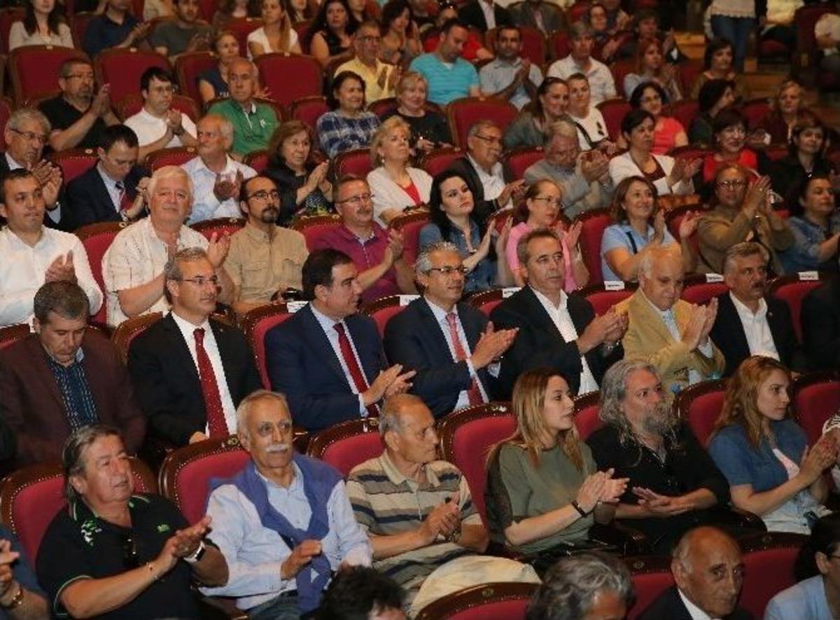 Eski Devlet Bakanı Toprak&rsquo;tan M&uuml;lteciler İ&ccedil;in Atat&uuml;rk Vurgusu