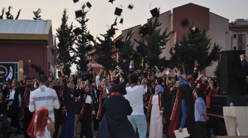 Reyhanlı&rsquo;da Meslek Y&uuml;ksek Okul &Ouml;ğrencileri Kep Attı