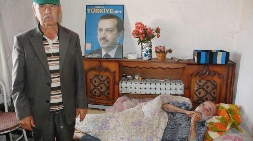 Yatalak Kimsesiz Adamın Dramı