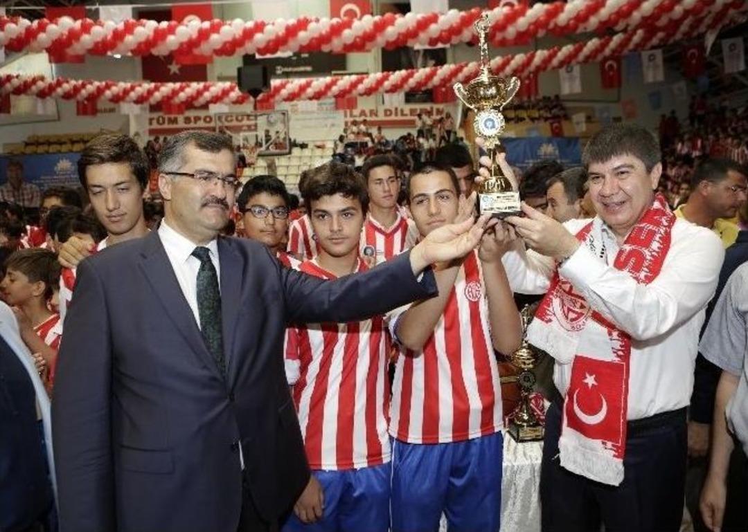 Antalya Okullar Ligi Sona Erdi