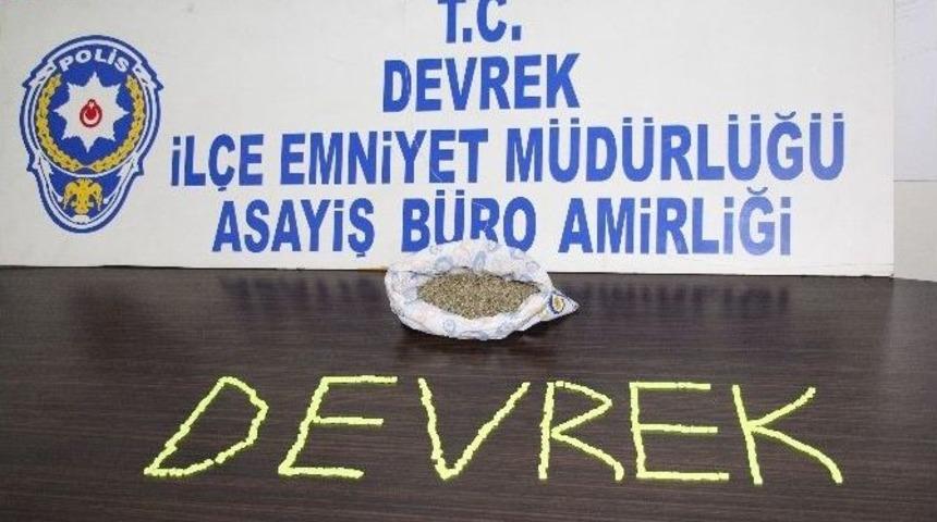 Devrek&rsquo;te Uyuşturucu Tacirleri Polisten Ka&ccedil;amadı