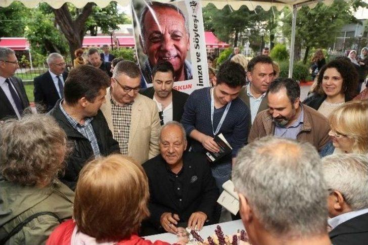 Karagöz Kültür Sanat Ve Kakava Festivali’nde Gazeteci Yazar Bekir Coşkun’a Yoğun İlgi G1