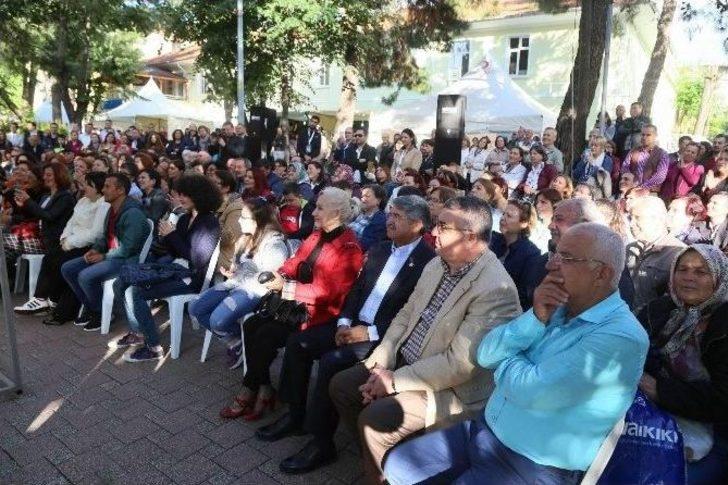 Karagöz Kültür Sanat Ve Kakava Festivali’nde Gazeteci Yazar Bekir Coşkun’a Yoğun İlgi G3