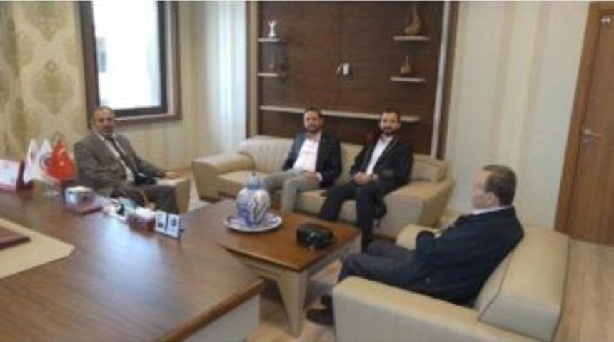 Milletvekili Gizligider Baro Başkanı &Ouml;nc&uuml;l&rsquo;&uuml; Ziyaret Etti