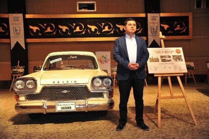 Başkan Tütüncü, Konya’da Nostaljik Otomobilleri Tanıttı