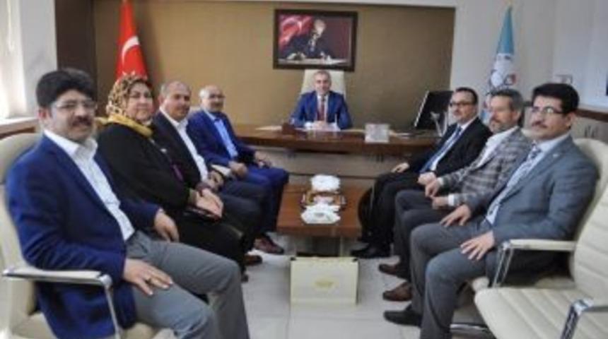 Eğitim-bir-sen Y&ouml;netimi Milli Eğitim M&uuml;d&uuml;r&uuml; Demir&rsquo;i Ziyaret Etti