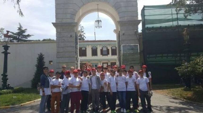 G&uuml;ng&ouml;ren Belediyesi, &Ouml;ğrencileri M&uuml;zelere G&ouml;t&uuml;rd&uuml;