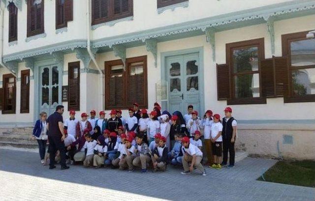 Güngören Belediyesi, Öğrencileri Müzelere Götürdü