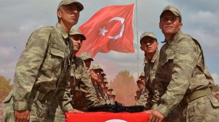 Burdur&rsquo;da Acemi Askerlerin Yemin T&ouml;reni