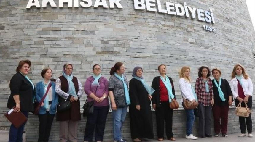 Akhisar&rsquo;da &rsquo;kadın El Emeği Pazarı&rsquo; İ&ccedil;in İmza Kampanyası