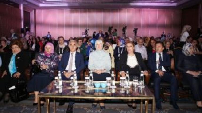 Ramazanoğlu: &ldquo;10 Yılda Kadının İşg&uuml;c&uuml;ne Katılımı 8,2 Puan Arttı&rdquo;