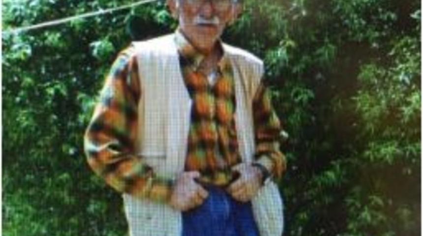 &Uuml;zerine Yıldırım D&uuml;şen Yaşlı Adam Hayatını Kaybetti