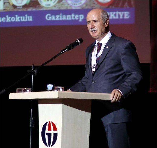 Gaün’de “3. Uluslararası Spor Bilimleri Turizm Ve Rekreasyon Öğrenci Kongresi” 1