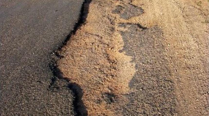 Araban&rsquo;da Vatandaşların Yolların Onarılmasını İstiyor