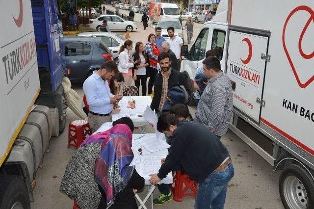 Niksarlılardan Kızılay&rsquo;a B&uuml;y&uuml;k Destek 2