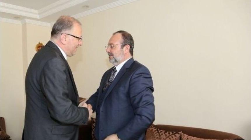 G&ouml;rmezden Nejat Ko&ccedil;er&rsquo;e Taziye Ziyareti