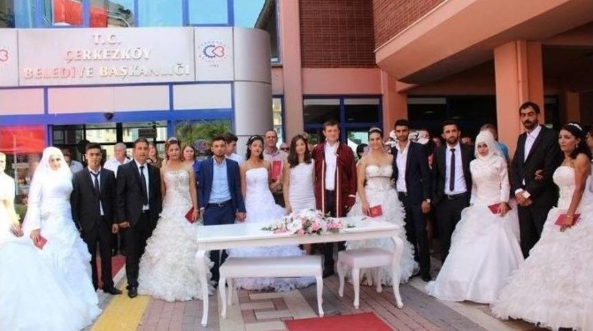Toplu S&uuml;nnet Ve Nikah Ş&ouml;leni