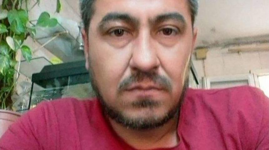 Aşkına Karşılık Bulamayınca &Uuml;zerine Benzin D&ouml;k&uuml;p Kendini Yaktı