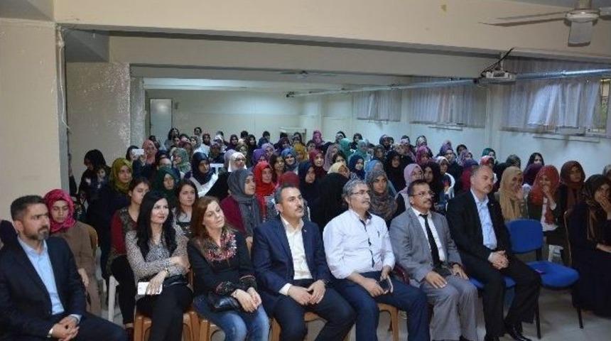 Yazar Sinan Yağmur İmam Hatiplilerle Buluştu