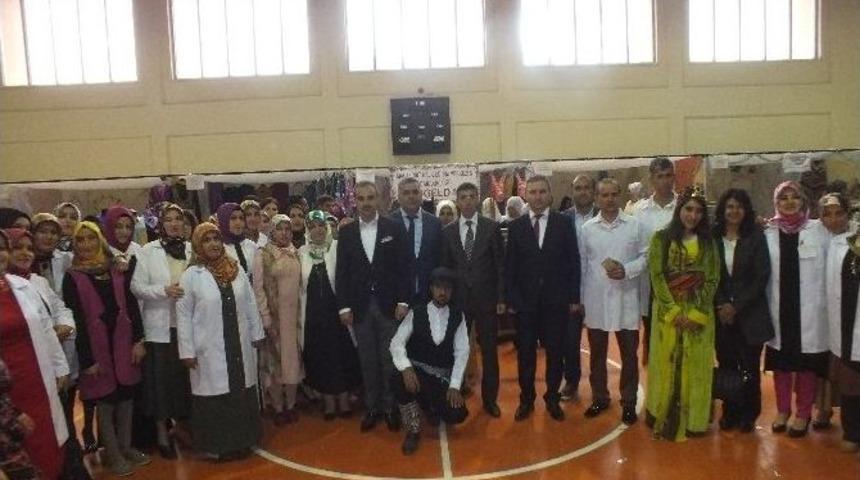 Malazgirt&rsquo;te Yılsonu Sergisi