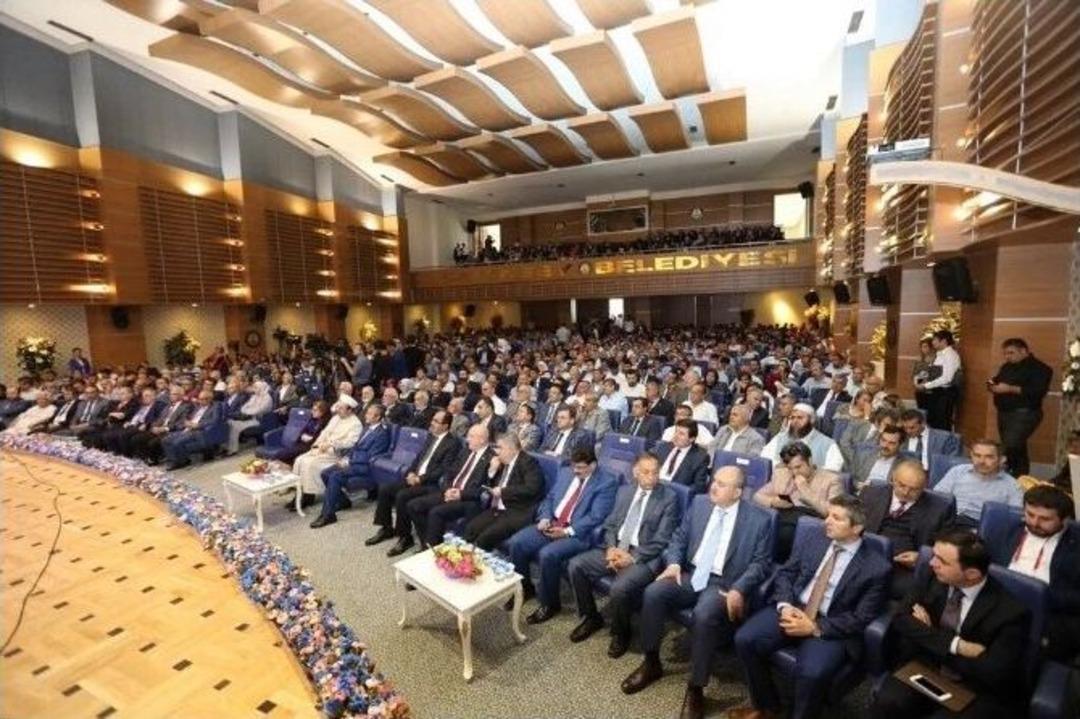 Kendi Eğitim D&uuml;nyamızın Yeniden İnşası Sempozyumu