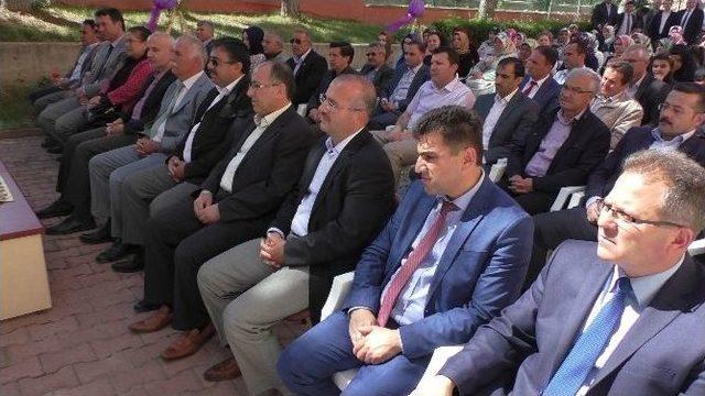 Beyşehir’de Hem’den Karma Yıl Sonu Sergisi