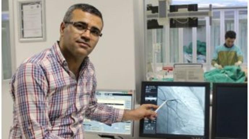 Halı Saha Ma&ccedil;ında Kalp Krizi Ge&ccedil;irdi