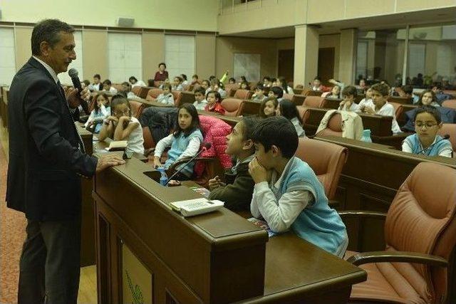 Tepebaşı Belediyesi’nden Öğrenciler İle Yerel Yönetimler Buluşması