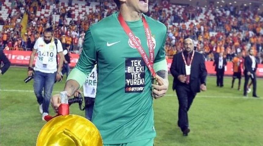 Muslera Adım Adım Rekora Gidiyor