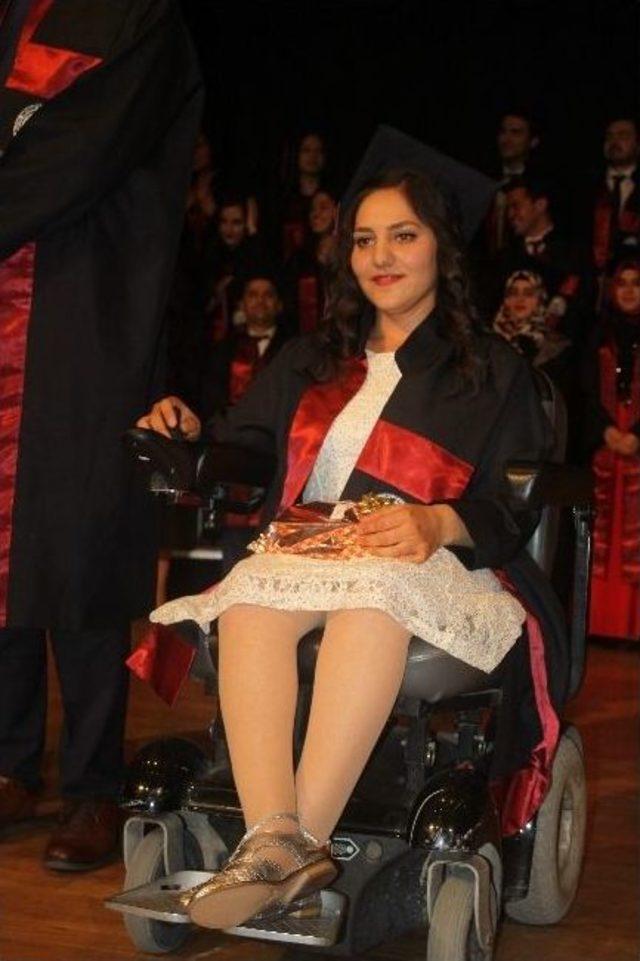 Engelleri Aştı, Mezun Oldu 2