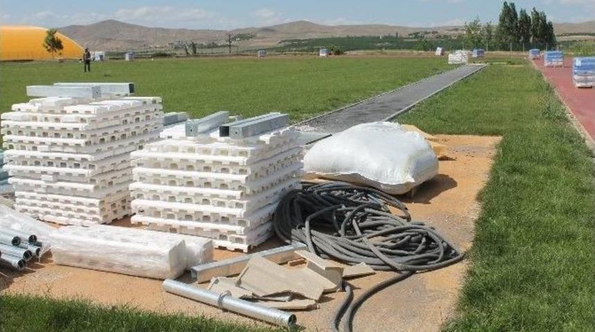 Atletizm Pisti Bakıma Alındı