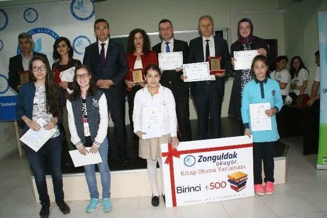 Devrek&rsquo;te &rsquo;zonguldak Okuyor&rsquo; Etkinliği D&uuml;zenlendi 1